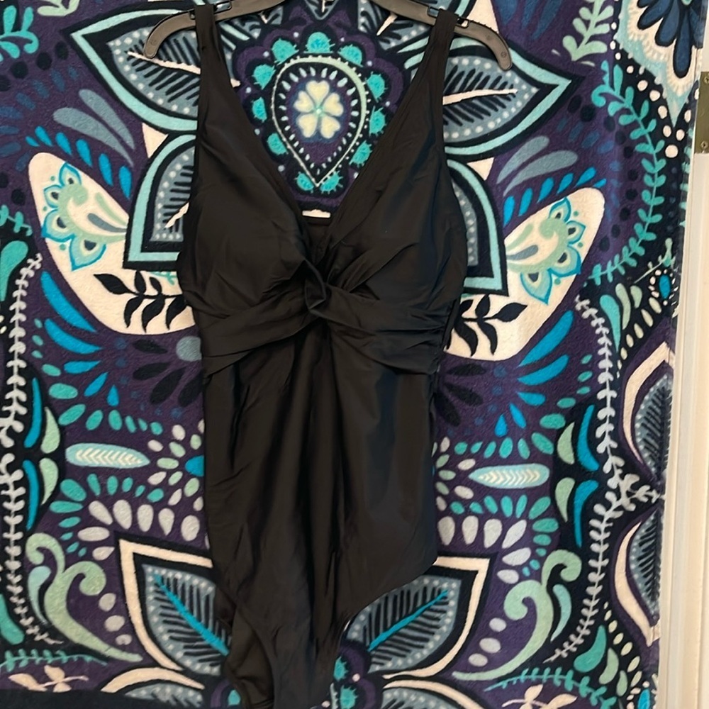NWT black one piece tummy control swimsuit Large